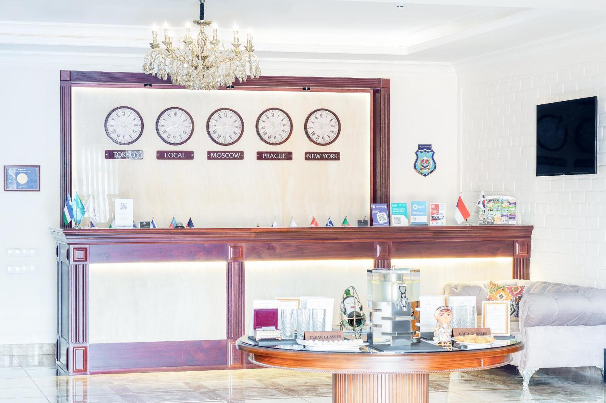 Praga Hotel Tashkent Luaran gambar
