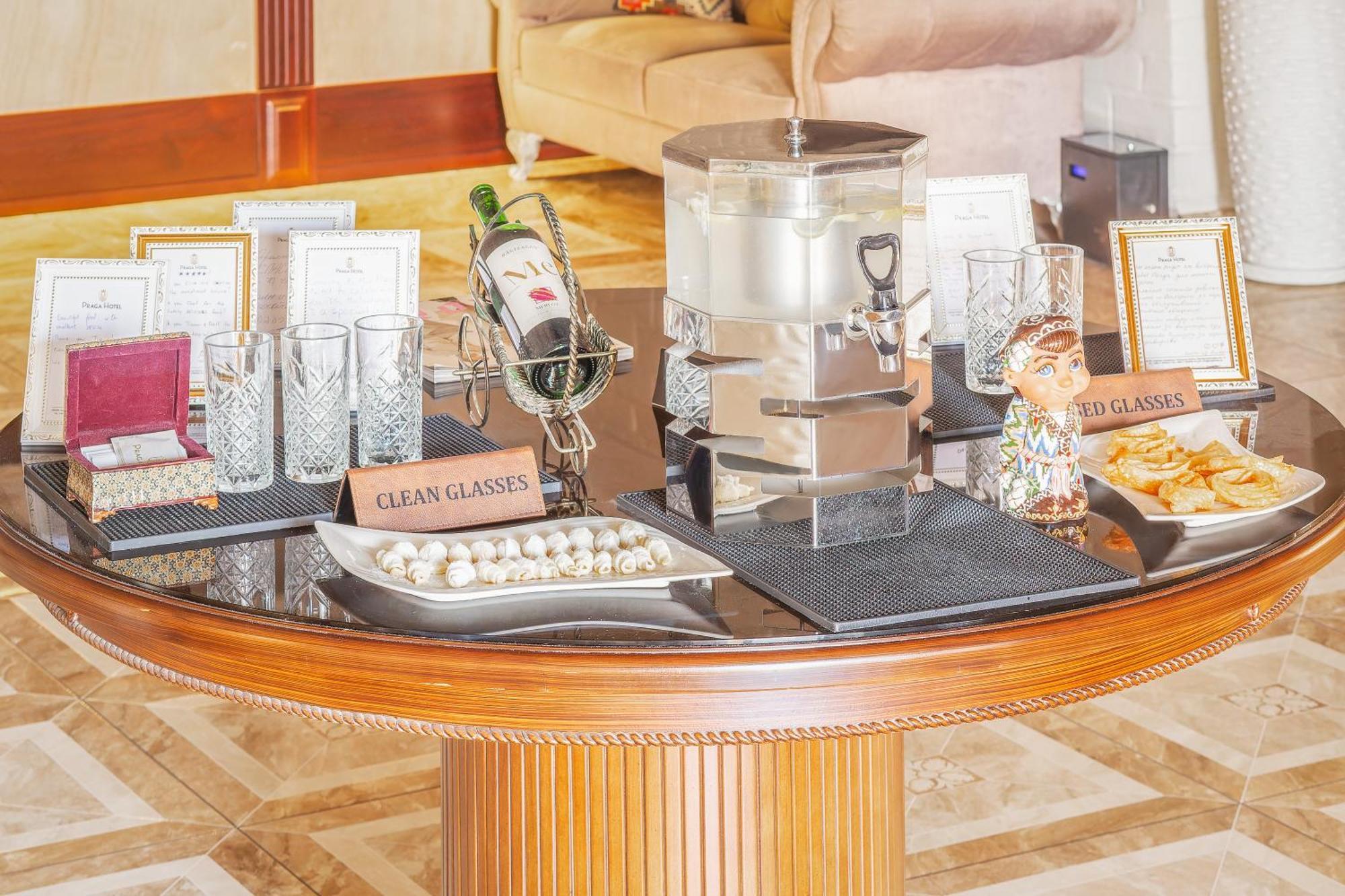 Praga Hotel Tashkent Luaran gambar
