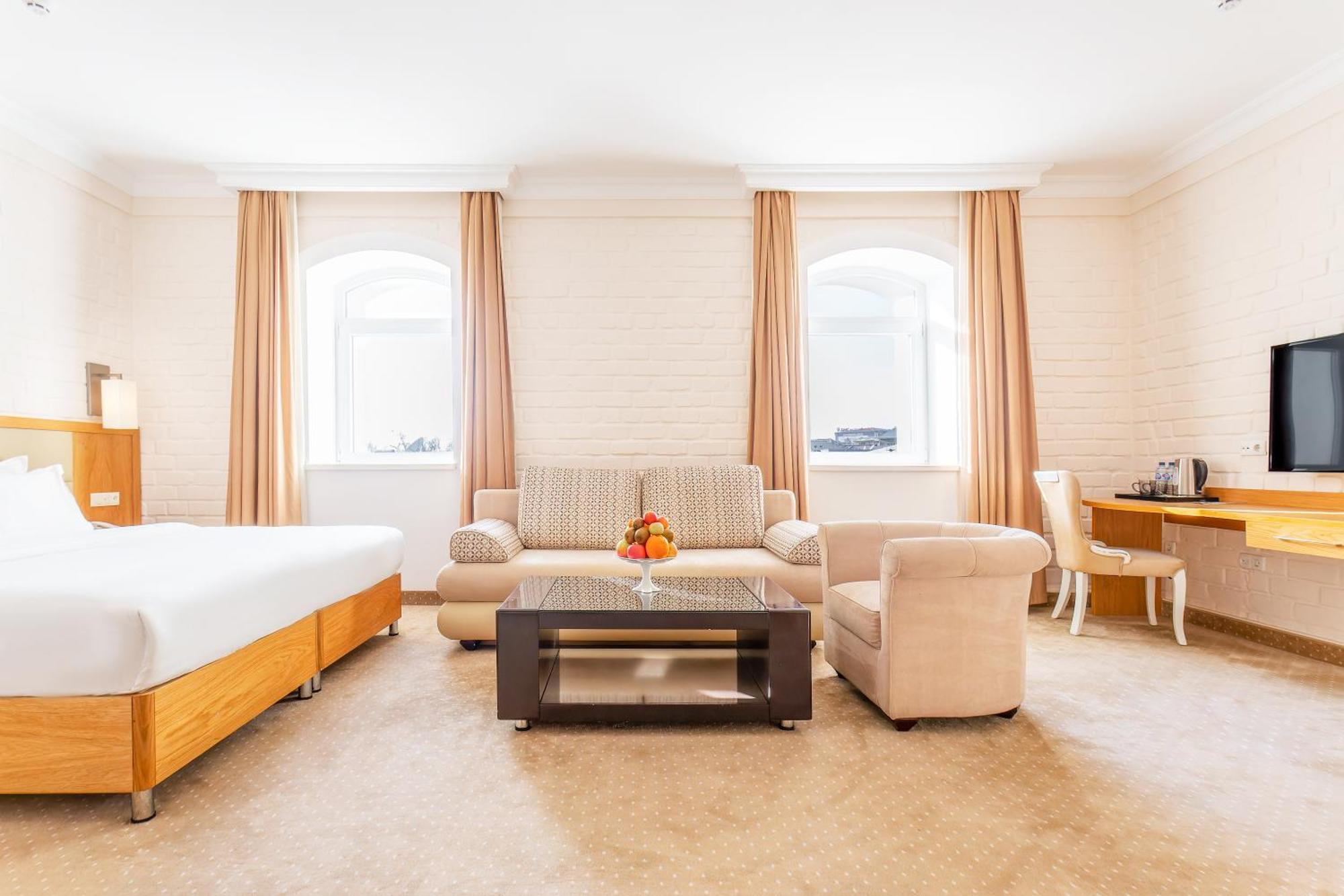 Praga Hotel Tashkent Luaran gambar