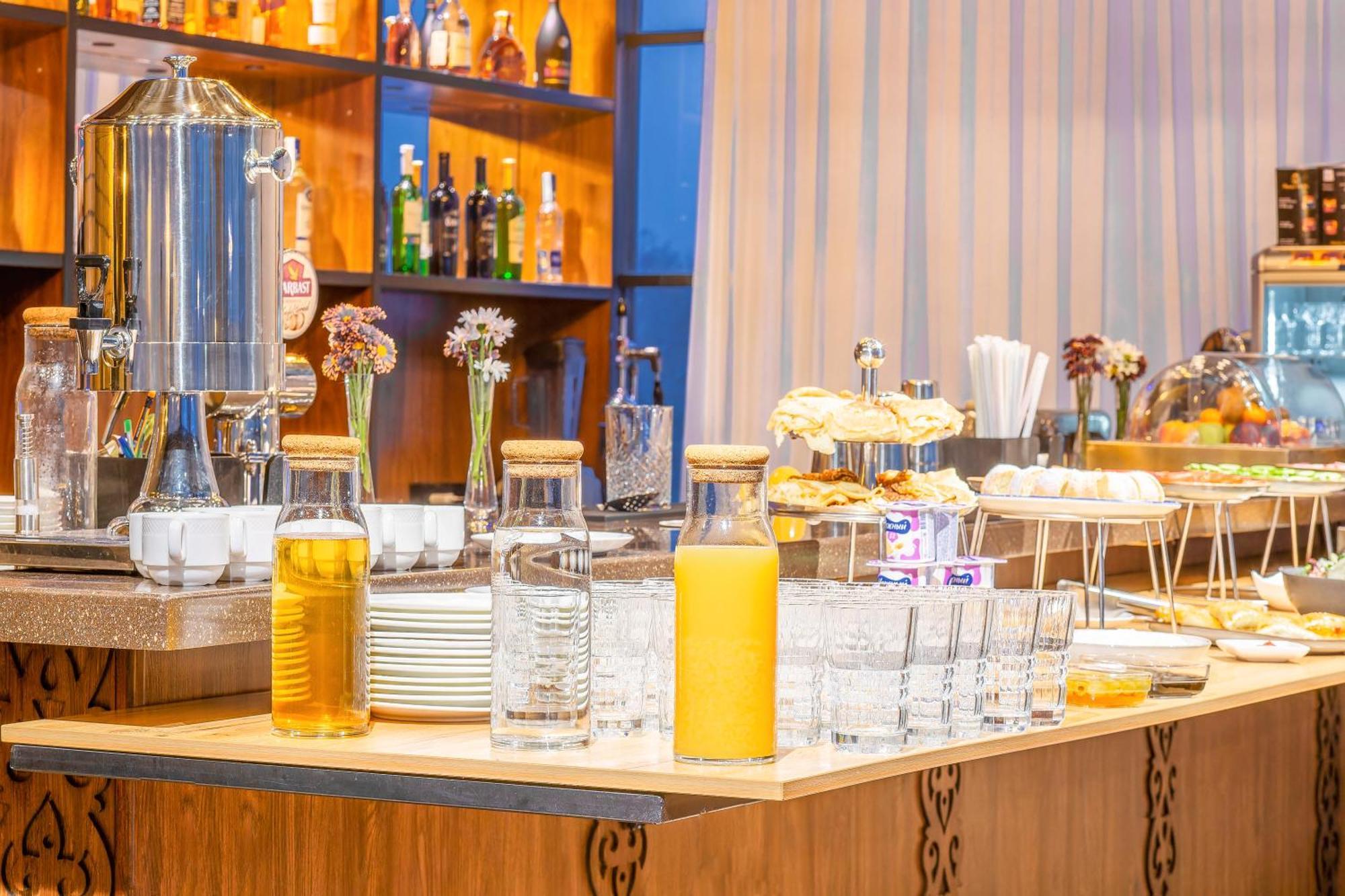Praga Hotel Tashkent Luaran gambar